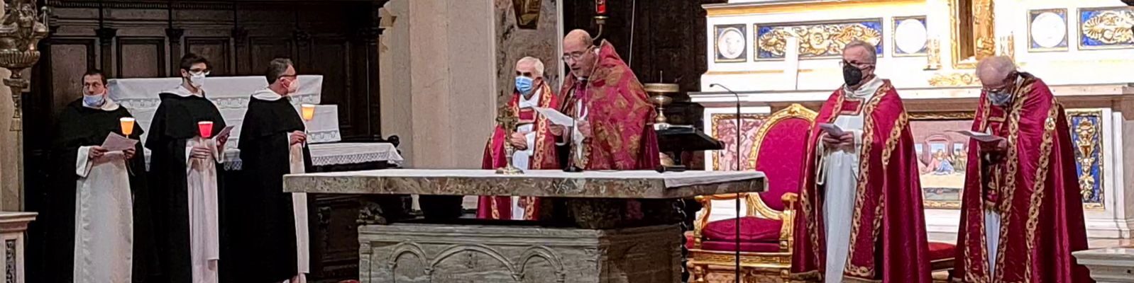 CELEBRAZIONE LITURGICA - PROCESSIONE CON IL CRISTO MORTO